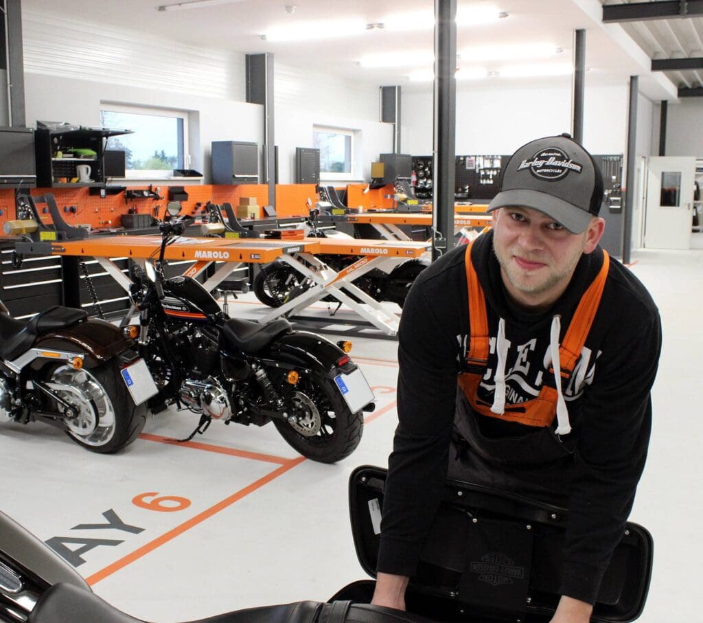 Motorrad Tuning in der Nähe bei der Staalfabrik Rostock. Wir sind auf Harley Tuning und Harley Motor Tuning spezialisiert. Jetzt Termin machen!