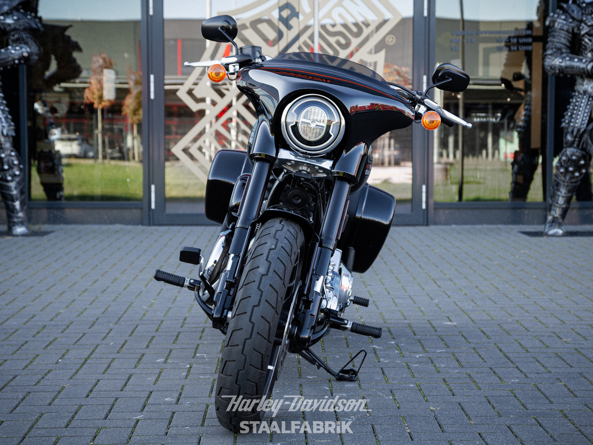 Fahrzeugabbildung Harley-Davidson FLSB Softail Sport Glide J&H SOFORT VERFÜGBAR