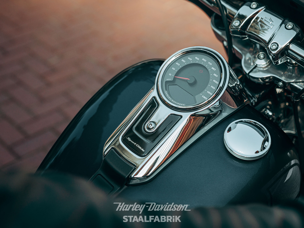 Fahrzeugabbildung Harley-Davidson FLSB Softail Sport Glide AB LAGER VERFÜGBAR