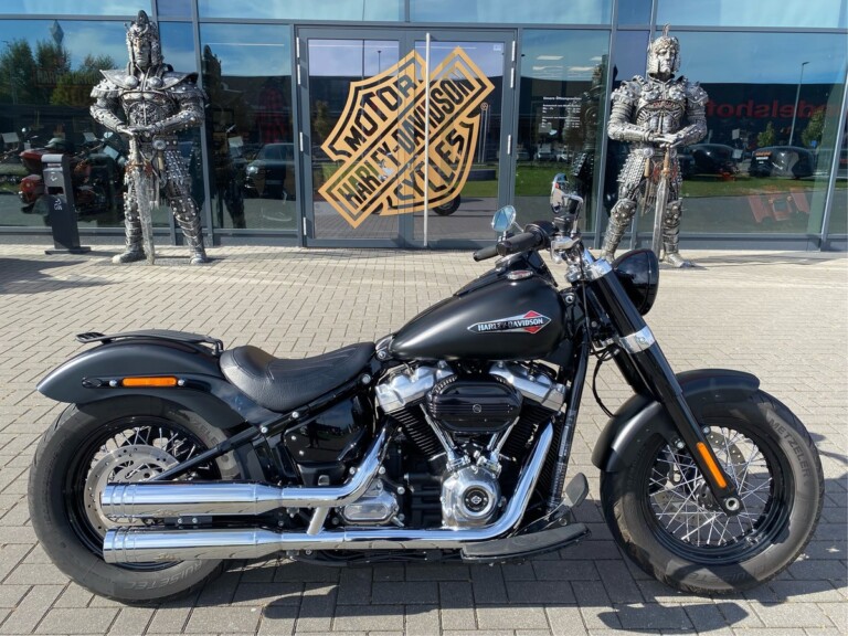 Harley Davidson CVO - Die Speerspitze der Ingenieurskunst 24 Harley-Davidson FLSL Softail Slim SOFORT VERFÜGBAR