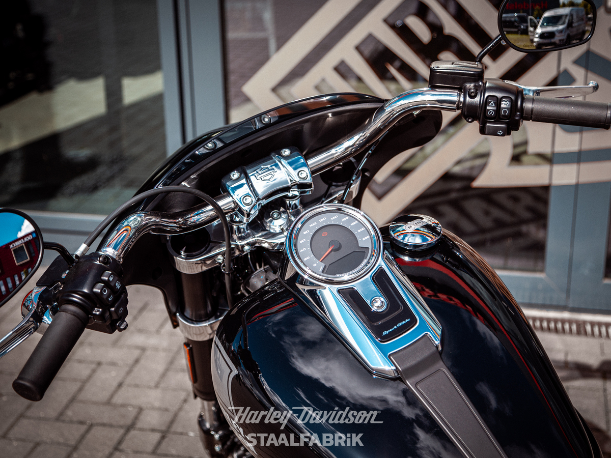 Fahrzeugabbildung Harley-Davidson FLSB Softail Sport Glide SOFORT VERFÜGBAR