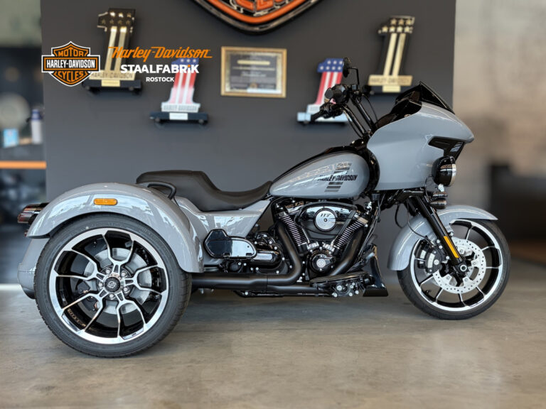 Harley-Davidson FLTRT Road Glide 3